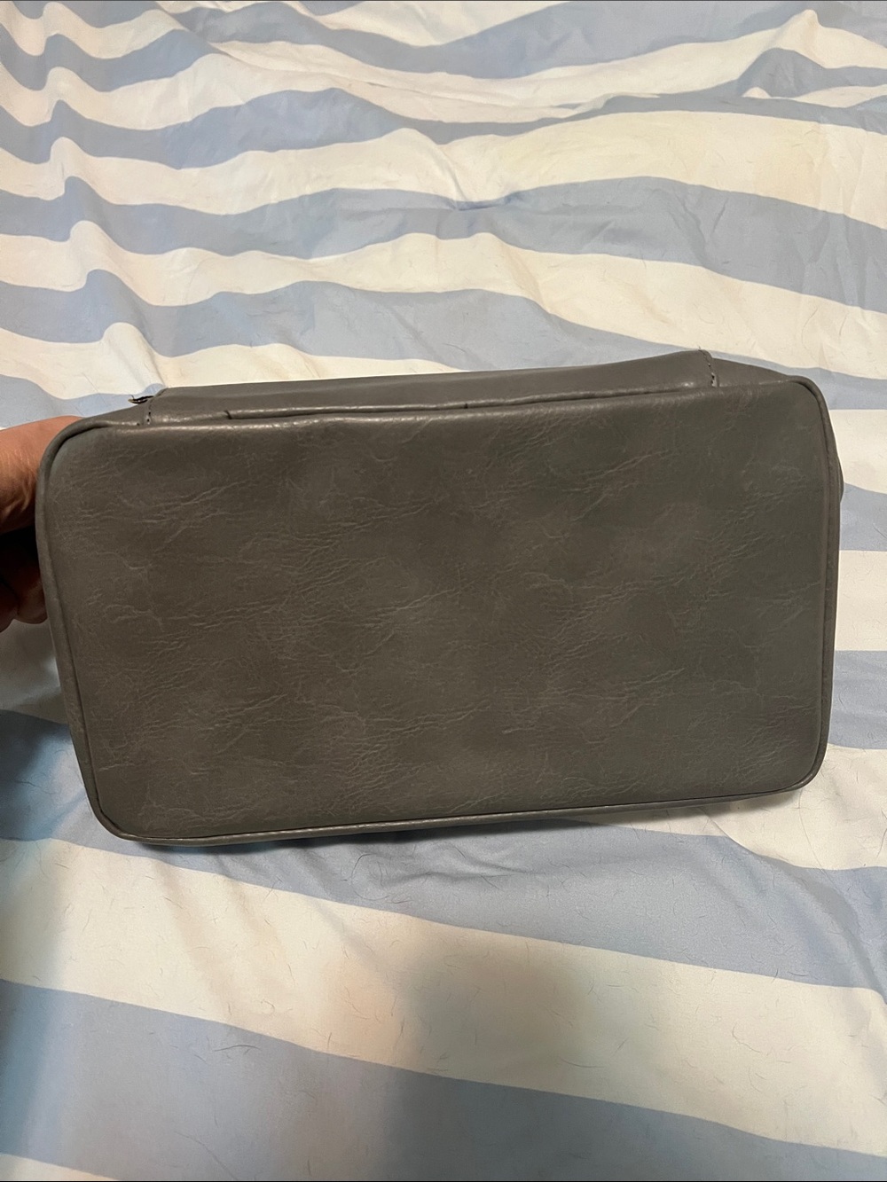 Barely used Beis dopp kit - Picture 5 of 8
